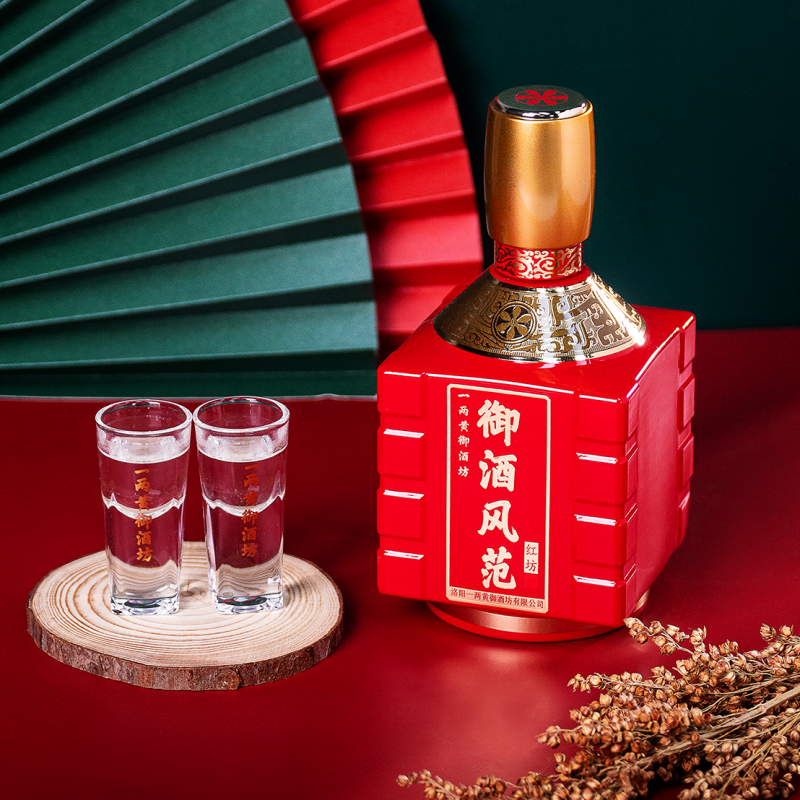 小酒杯大智慧，小酒杯的品飲哲理